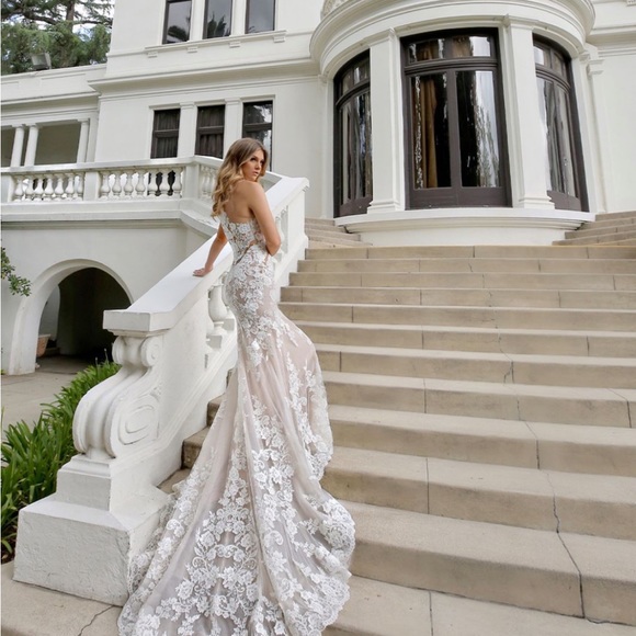Blue by Enzoani wedding dress - Matilda - Picture 6 of 8